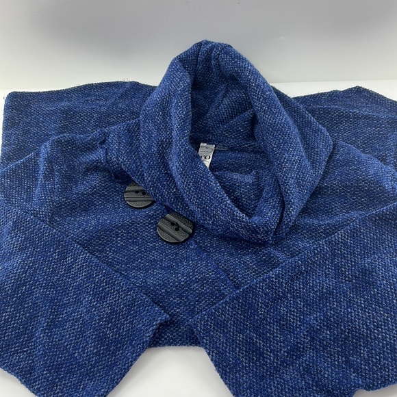 Thomas & Olivia Cowlneck Sweater with Asymmetric Hem - Picture 5 of 9